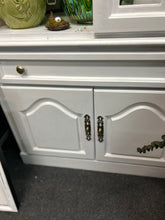 White Cabinet