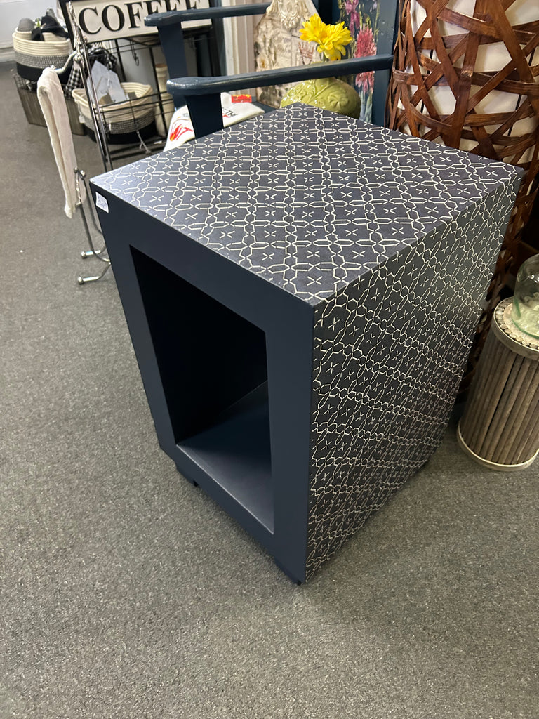 Navy Blue Side Table – Raggs to Riches