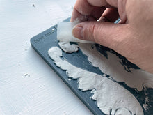 Olive Crest IOD Decor Mould (6″X10″)
