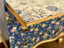 IOD Paint Inlay Indigo Floral (12″X16″ 8 SHEET PAD)