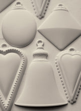 Bibelots 2 IOD Decor Mould (6"x10")