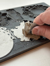 Frames 3 IOD Decor Mould (6″x10″)