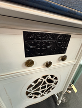 Monarch Vintage Record Player and Cabinet