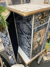 Mini Bird Dresser
